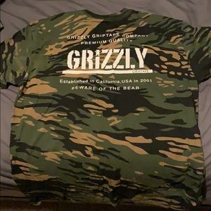 XL Grizzly X Diamond Supply t shirt